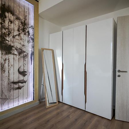 סקופיה Alfred Sky Smart Apartment 29Th Spa Included מראה חיצוני תמונה