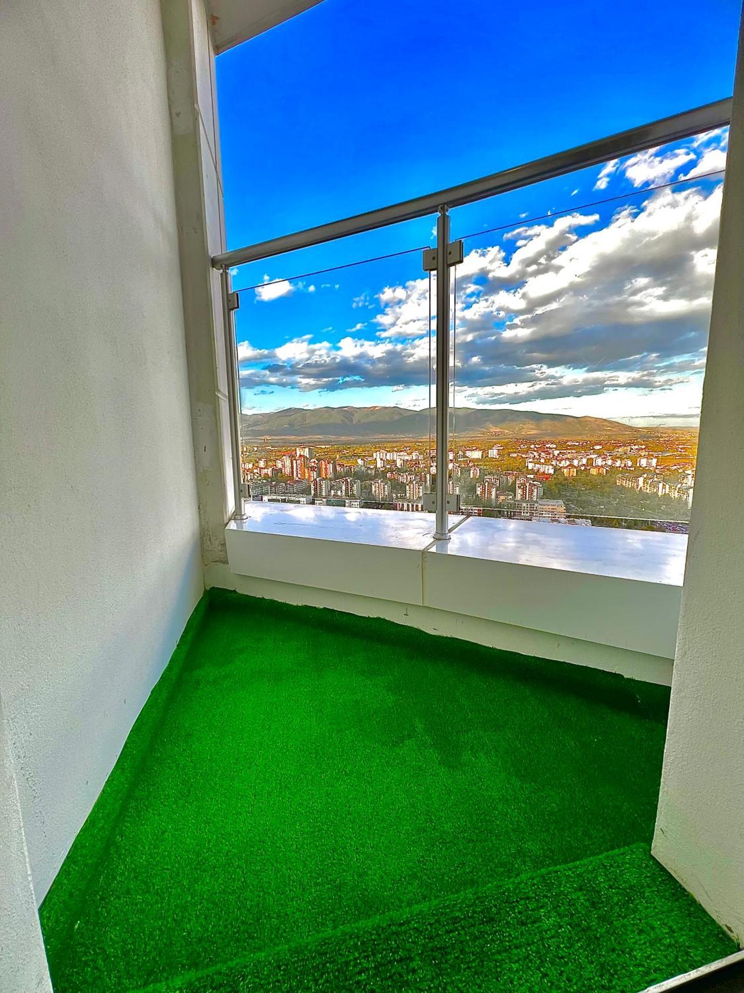 סקופיה Alfred Sky Smart Apartment 29Th Spa Included מראה חיצוני תמונה