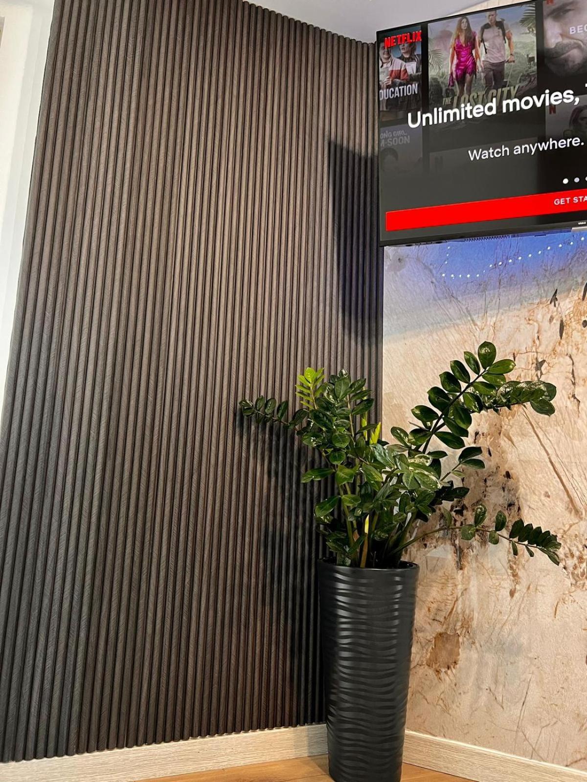 סקופיה Alfred Sky Smart Apartment 29Th Spa Included מראה חיצוני תמונה