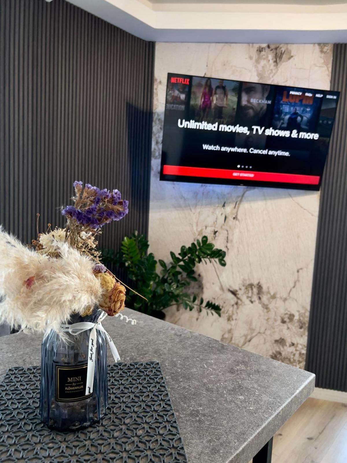 סקופיה Alfred Sky Smart Apartment 29Th Spa Included מראה חיצוני תמונה
